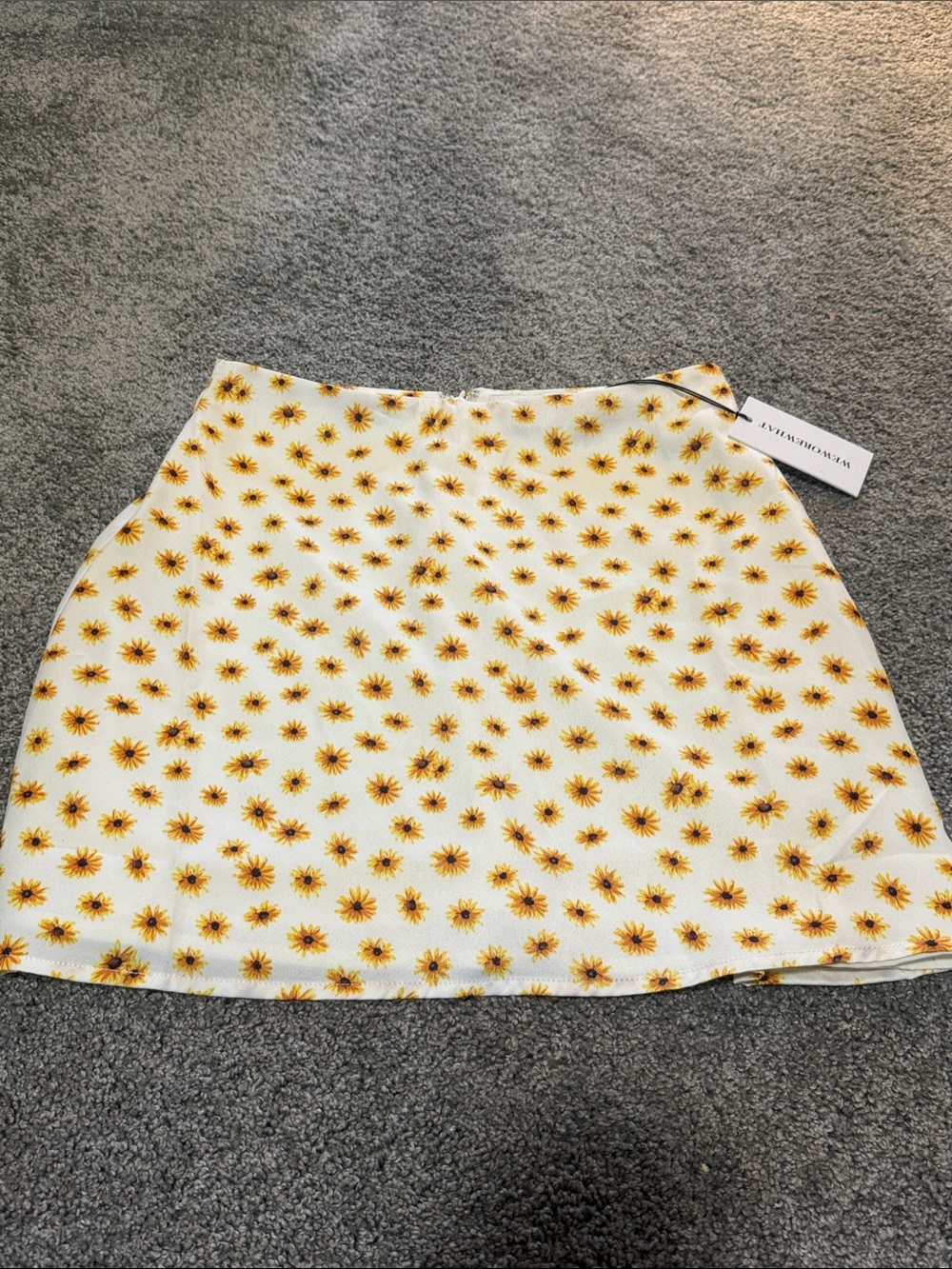 WeWoreWhat White A-Line Skirt with Yellow Sunflower Print